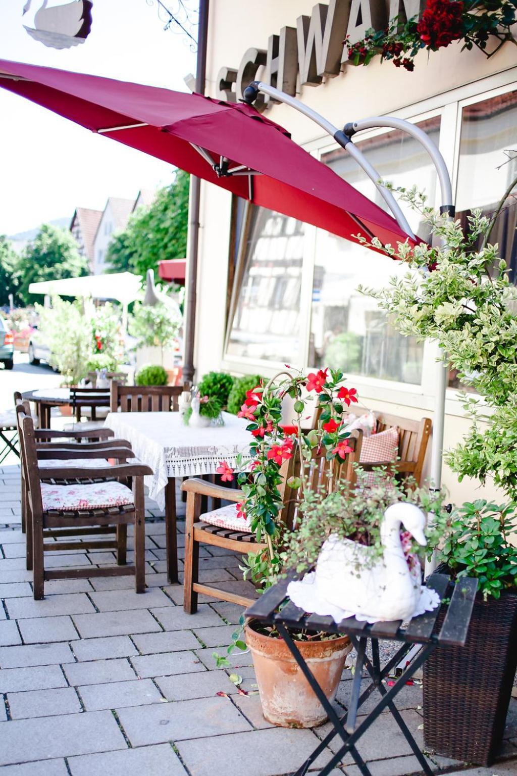 Hotel Brauereigasthof Schwanenbraeu Ebermannstadt Bagian luar foto